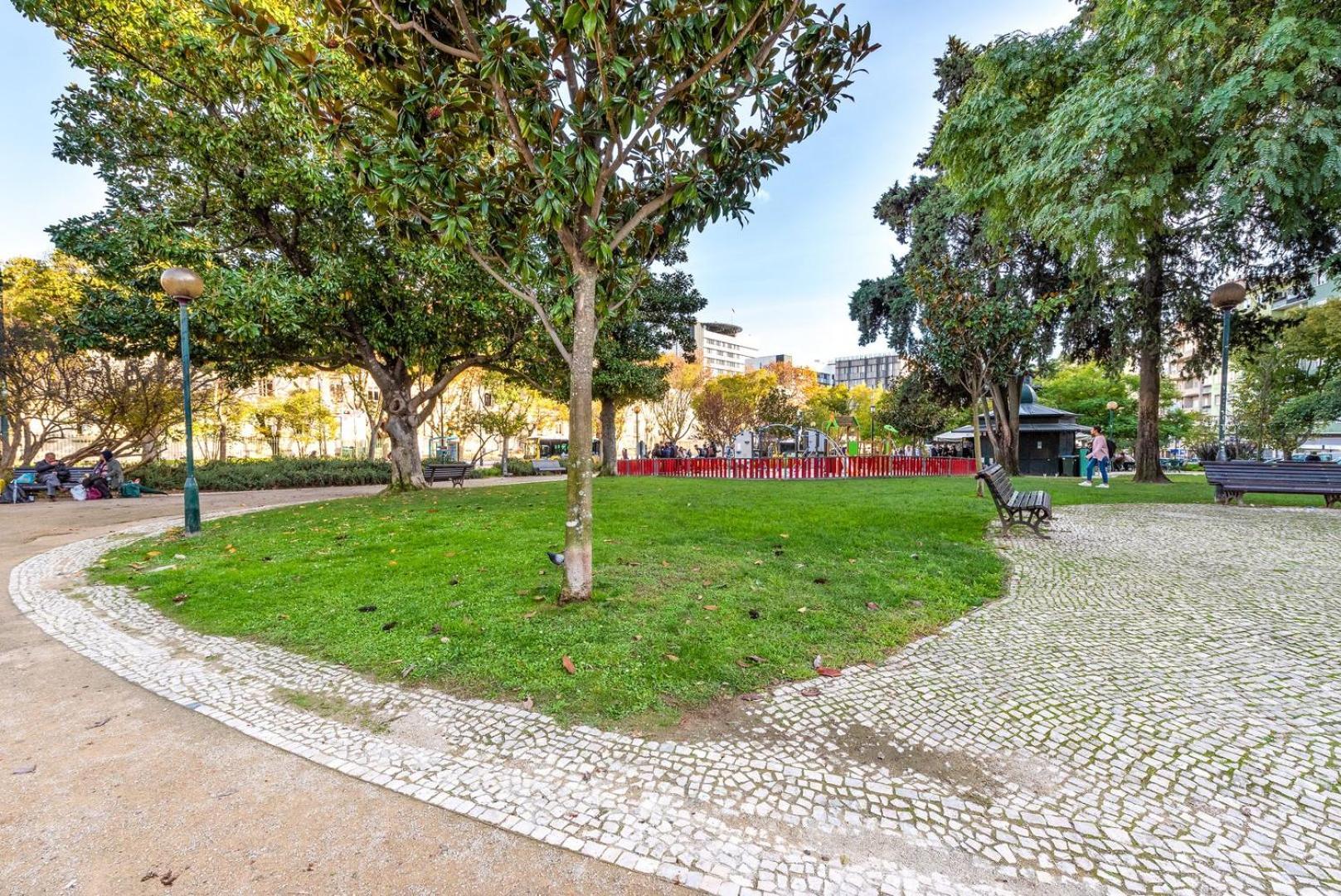 Guestready - Saldanha Building Garden Apartment Lisbon Luaran gambar